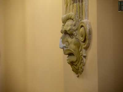 ...le stesse che troviamo anche come bassorilievi sui muri